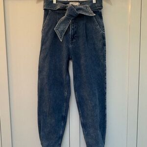 Tie Waist Gathered Ankle